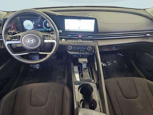 Certified 2024 Hyundai Elantra SEL w/ Convenience Package FWD image 23