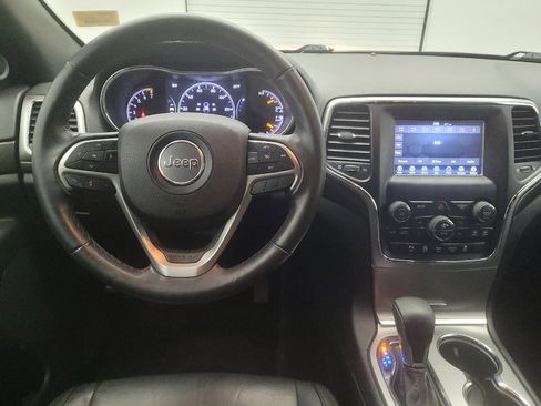 Used 2018 Jeep Grand Cherokee Laredo image 22
