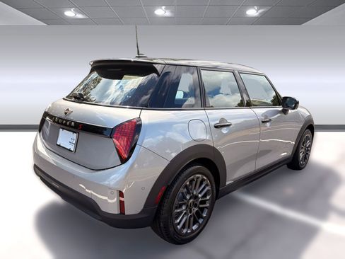 New 2026 MINI Cooper S image 9
