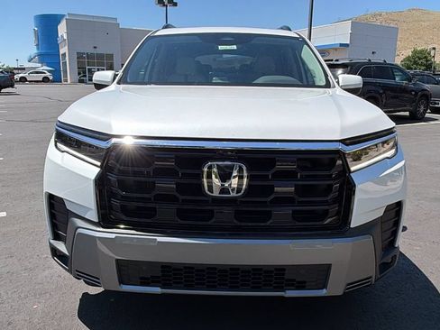 New 2026 Honda Pilot Touring image 8