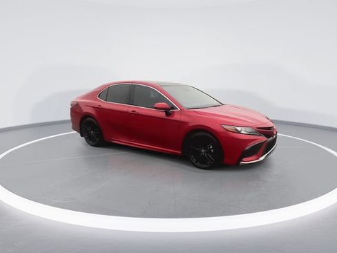 Used 2024 Toyota Camry XSE FWD image 2