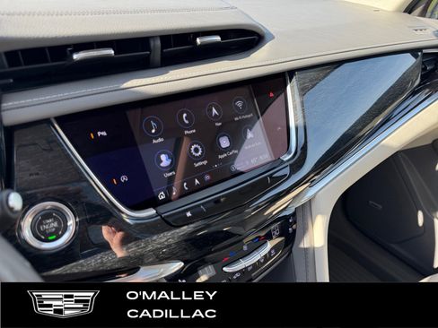 Certified 2023 Cadillac XT6 Premium Luxury w/ LPO, Floor Liner Package AWD/4WD image 20
