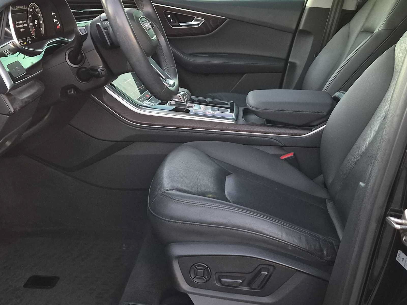 Used 2021 Audi Q7 3.0T Premium Plus w/ Executive Package AWD/4WD image 17