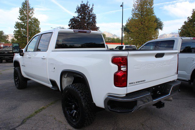 Used 2023 Chevrolet Silverado 2500 LT AWD/4WD image 6