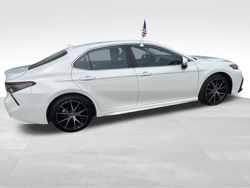 Used 2023 Toyota Camry SE image 24