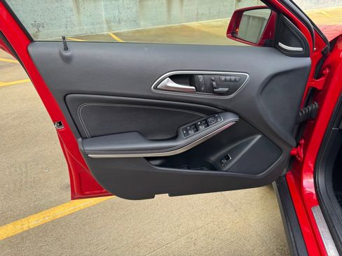 Used 2015 Mercedes-Benz GLA 250 4MATIC w/ Multimedia Package image 11