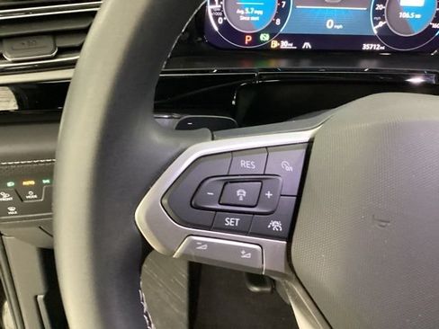 Certified 2024 Volkswagen Atlas Cross Sport SE AWD/4WD image 21