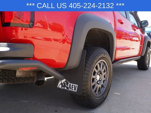 Used 2019 Chevrolet Colorado ZR2 w/ Colorado ZR2 Bison Edition AWD/4WD image 13