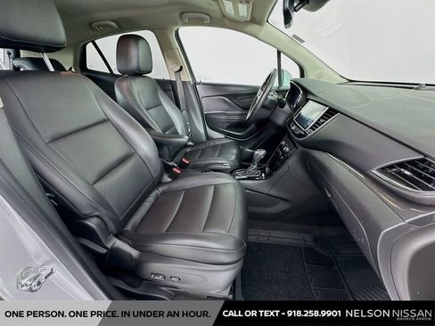 Used 2017 Buick Encore Essence FWD image 26
