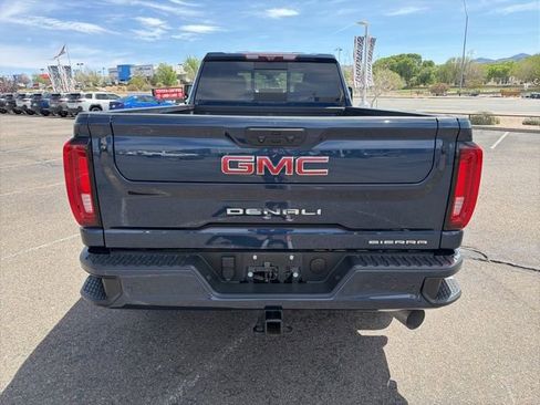Used 2022 GMC Sierra 2500 Denali w/ Denali Ultimate Package image 3