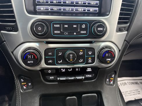 Used 2018 GMC Yukon SLT image 19