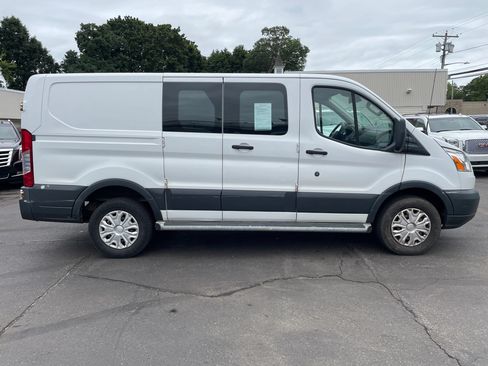 Used 2018 Ford Transit 250 130 Low Roof w/ Exterior Upgrade Package RWD image 4