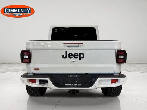 Used 2022 Jeep Gladiator Overland image 4