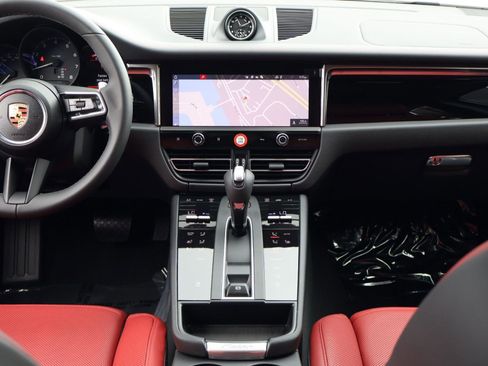 New 2026 Porsche Macan AWD/4WD image 20