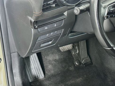Used 2024 MAZDA MAZDA3 s AWD/4WD image 17