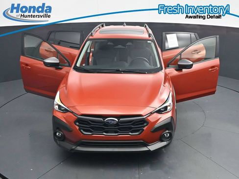 Used 2025 Subaru Crosstrek 2.5i Premium AWD/4WD image 40