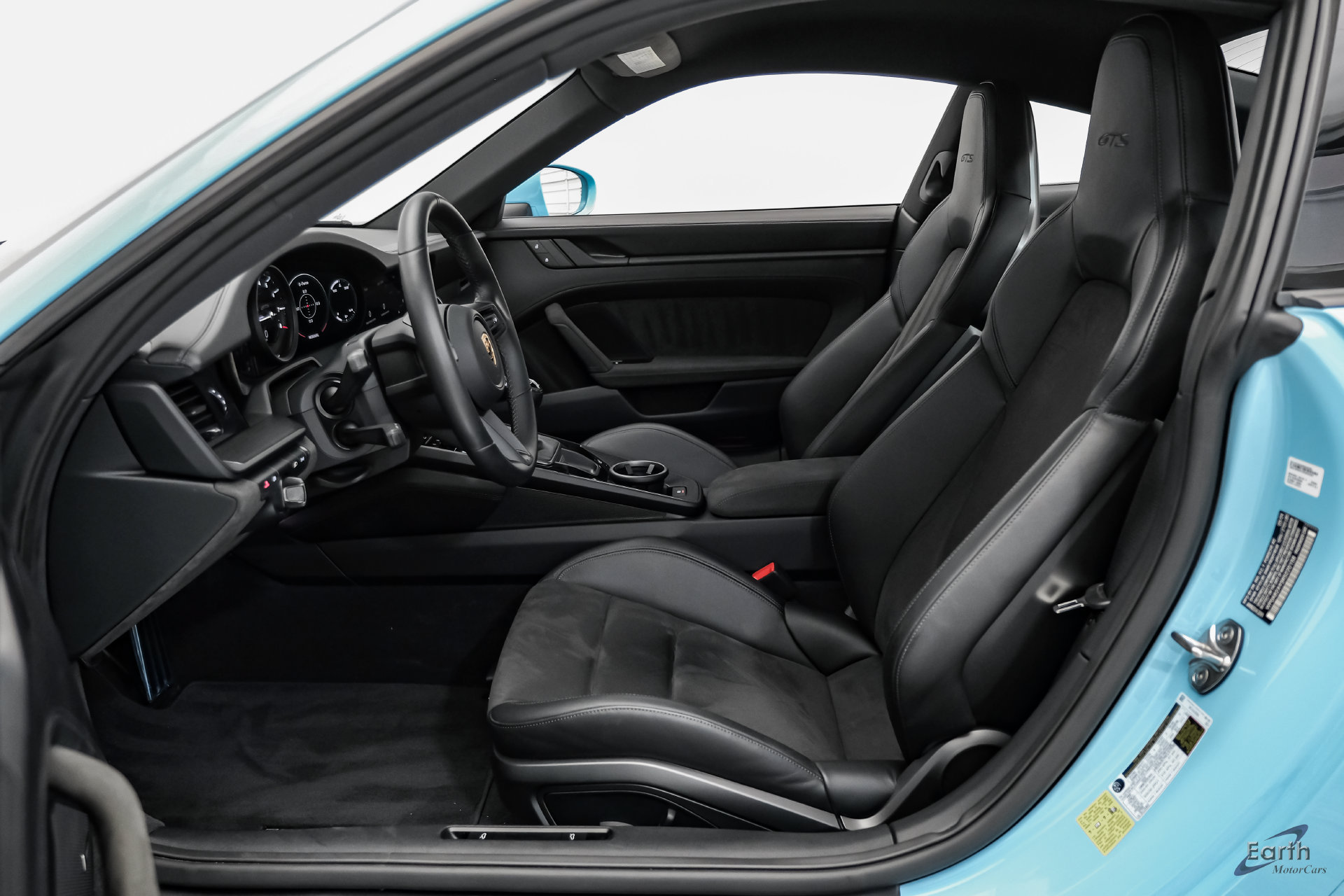 Used 2024 Porsche 911 Carrera GTS RWD image 36