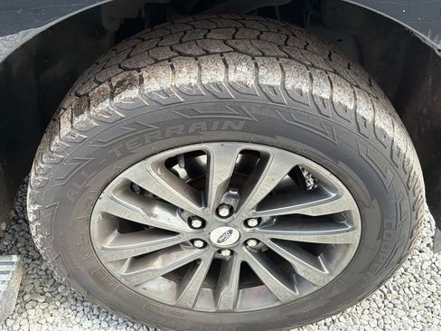 Used 2021 Ford Expedition Max Limited image 7