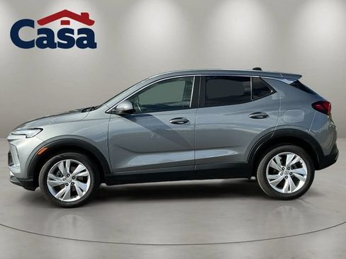 Used 2024 Buick Encore GX Preferred FWD image 3