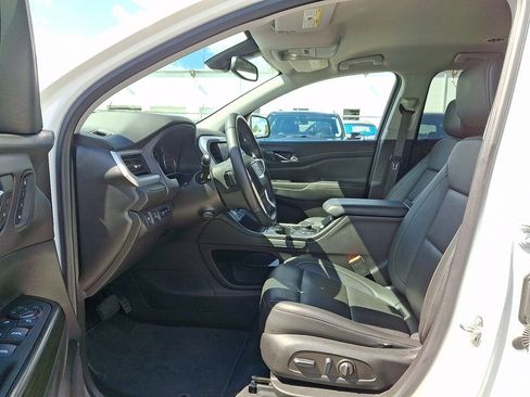 Certified 2023 GMC Acadia SLT w/ Technology Package AWD/4WD image 15