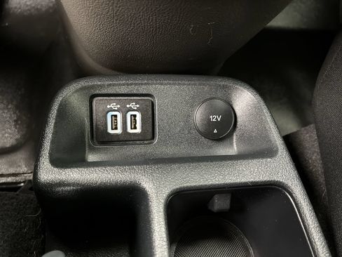 Used 2020 Ford Transit Connect XL FWD image 18