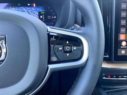New 2026 Volvo XC60 T8 Plus w/ Climate Package AWD/4WD image 18