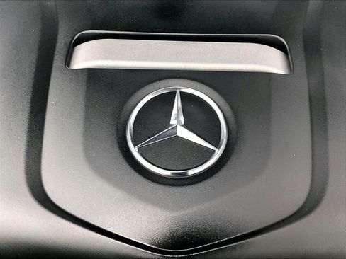 Used 2018 Mercedes-Benz C 300 Sedan image 30
