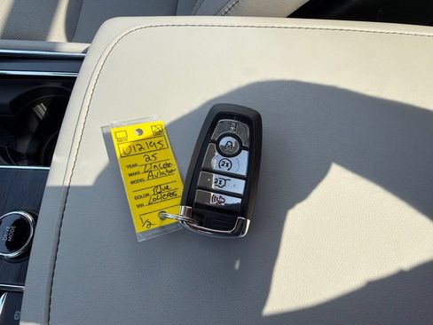 Used 2025 Lincoln Aviator Reserve w/ Equipment Group 201A AWD/4WD image 23