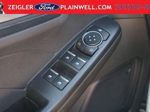 Used 2023 Ford Escape ST-Line Select AWD/4WD image 28