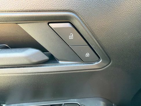 Used 2026 Chevrolet Colorado Trail Boss AWD/4WD image 13