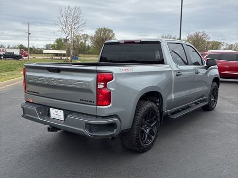 Used 2024 Chevrolet Silverado 1500 Custom w/ LPO, Dark Essentials Package image 4