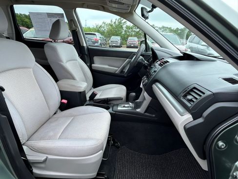 Used 2015 Subaru Forester 2.5i Premium w/ All-Weather Package AWD/4WD image 15