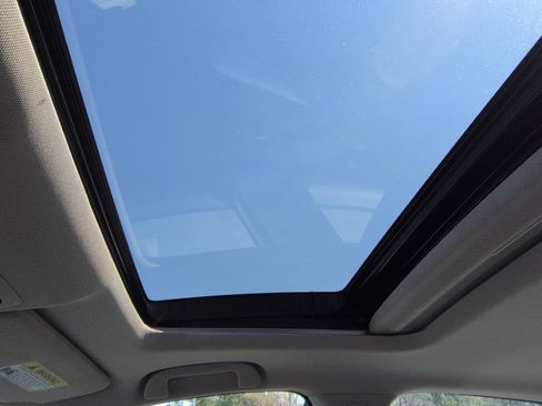 Used 2019 Honda Accord EX-L image 26