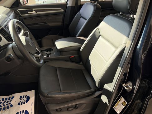Certified 2023 Volkswagen Atlas SE image 19