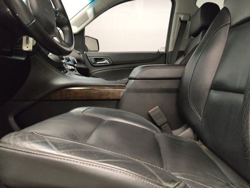 Used 2020 Chevrolet Tahoe LT RWD image 17