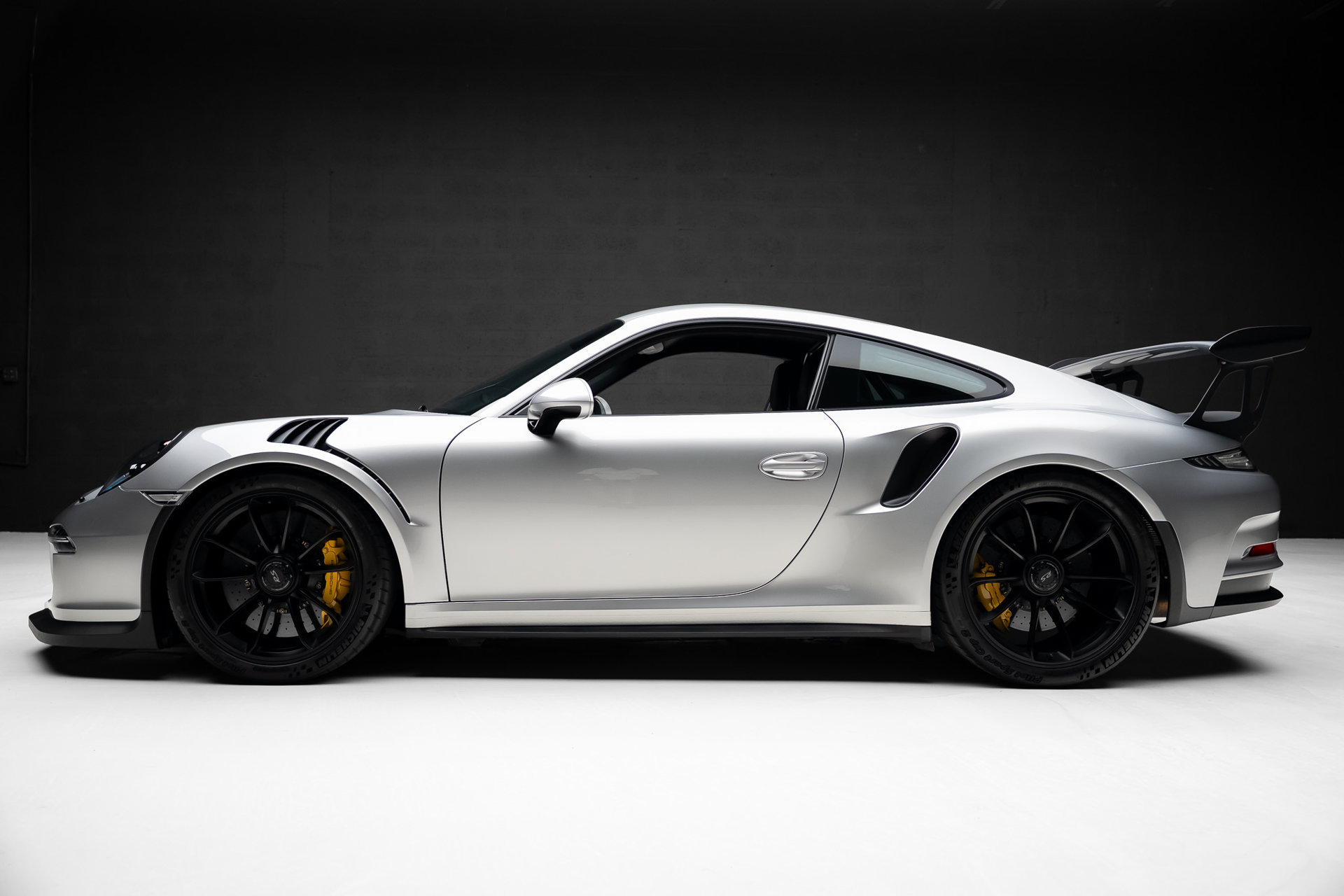 Used 2016 Porsche 911 GT3 RS RWD image 17