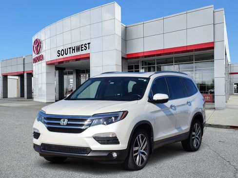 Used 2016 Honda Pilot Touring image 2