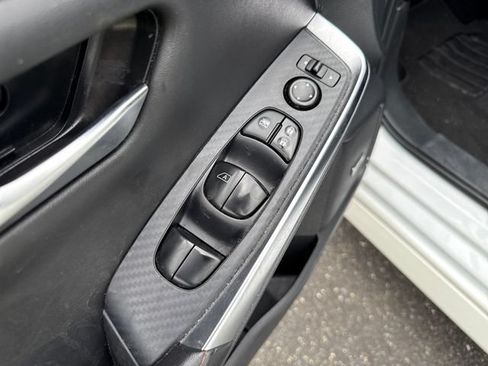Used 2023 Nissan Sentra SR w/ SR Premium Package FWD image 24