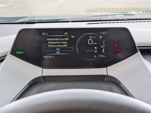 Used 2025 Toyota Prius LE image 20