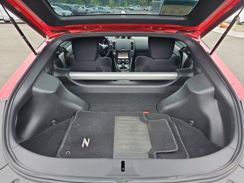 Used 2020 Nissan 370Z Coupe RWD image 12