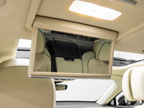 Used 2021 Bentley Flying Spur W12 image 39