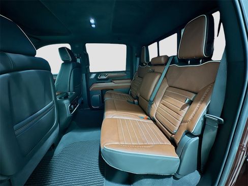 Used 2024 GMC Sierra 2500 Denali Ultimate image 26