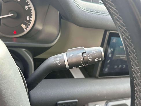 Used 2023 Land Rover Defender 110 X-Dynamic SE image 27