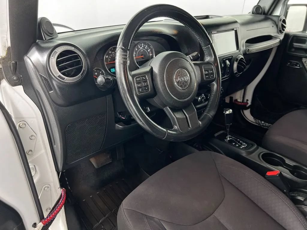Used 2013 Jeep Wrangler Unlimited Sport AWD/4WD image 10