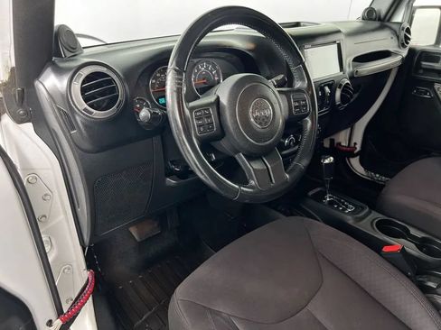 Used 2013 Jeep Wrangler Unlimited Sport AWD/4WD image 10