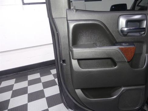 Used 2015 GMC Sierra 1500 SLE w/ SLE Value Package image 23