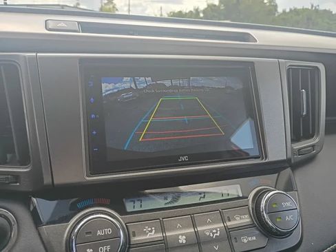 Used 2013 Toyota RAV4 Limited FWD image 12