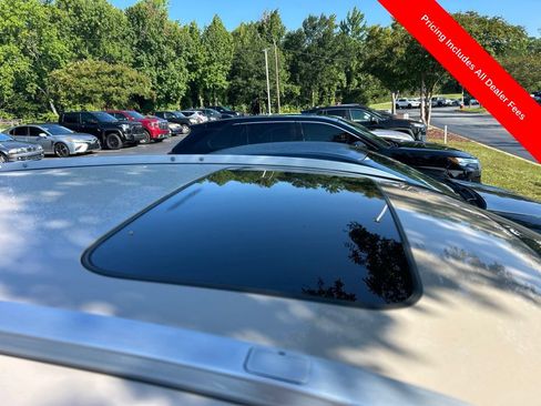 Used 2017 Honda CR-V Touring image 3