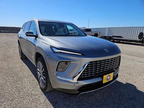 New 2026 Buick Enclave Avenir w/ Super Cruise Package image 7