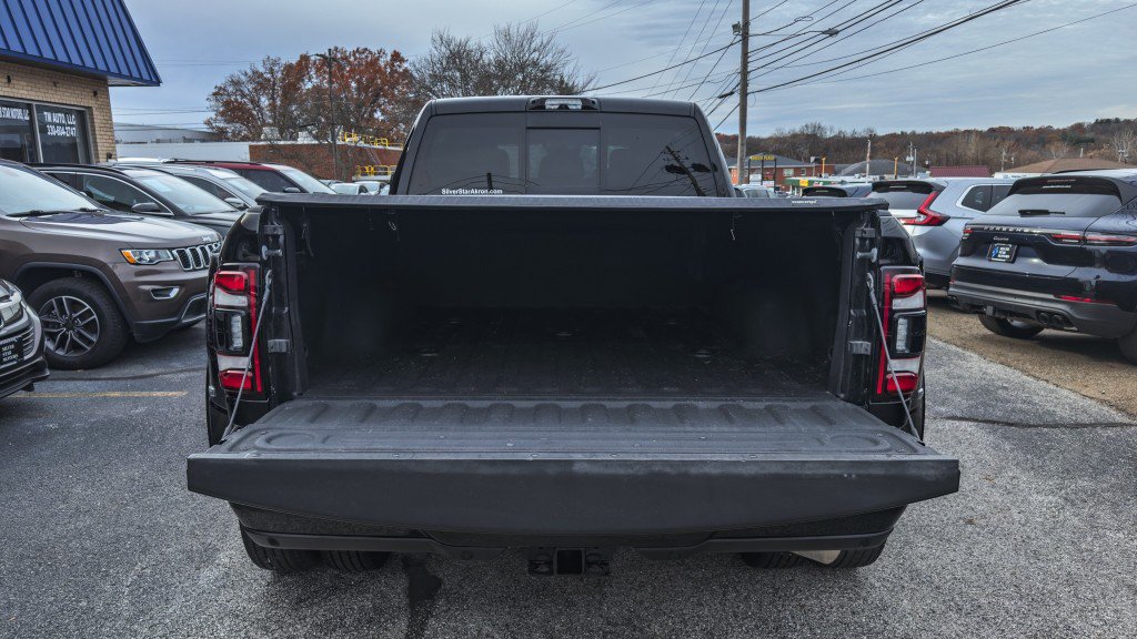 Used 2022 RAM 3500 Limited AWD/4WD image 11